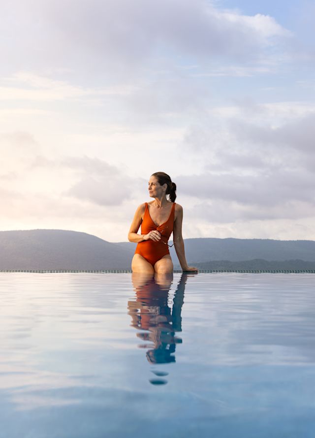 Havuzun Keyfini Çıkaran Misafir