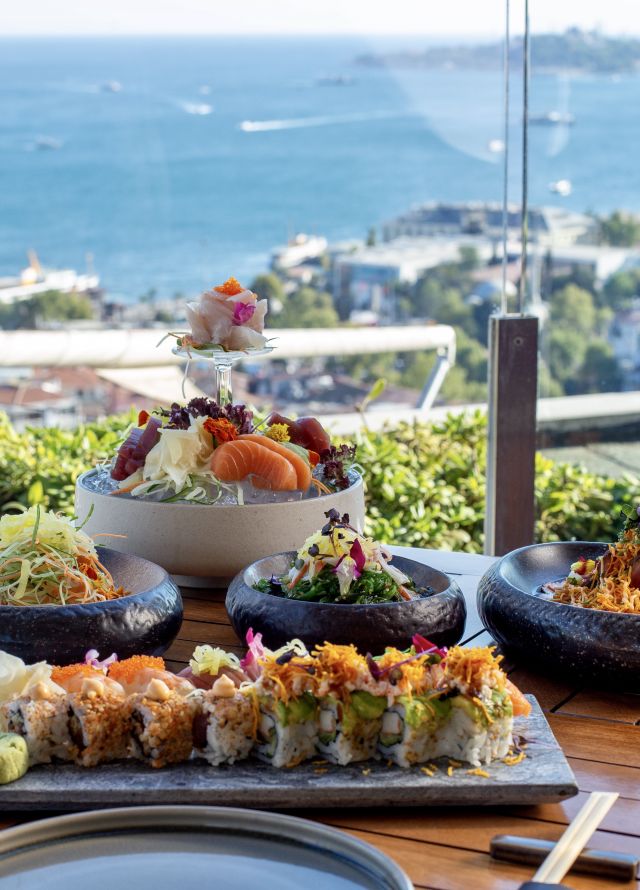 Summit Bar & Terrace
