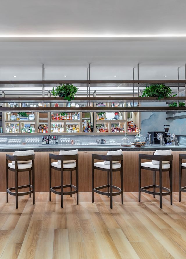Barto Lobby Lounge with Seats