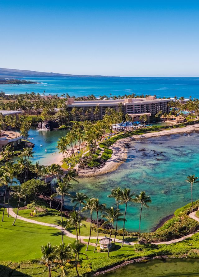 Aerial View of hotel with view of water