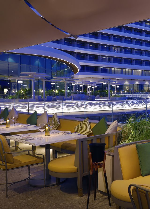 Scarpetta, Outdoor Dining