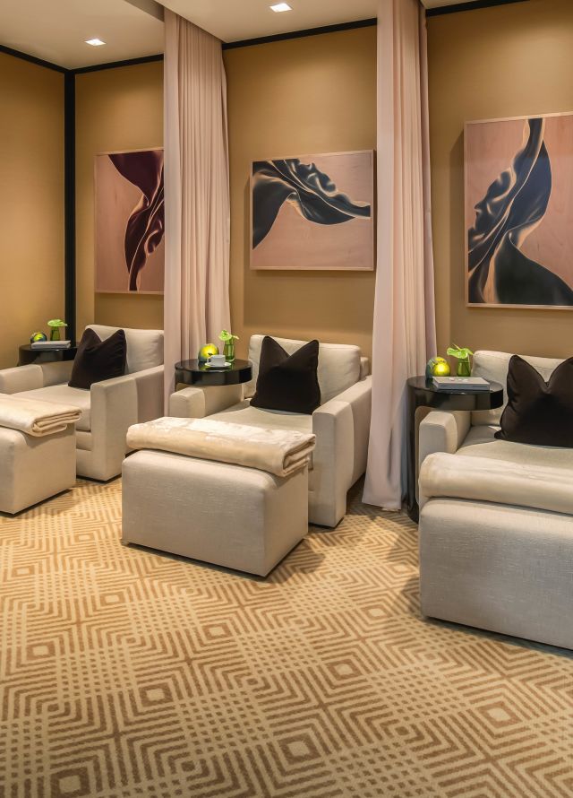 Spa relaxation room with champagne