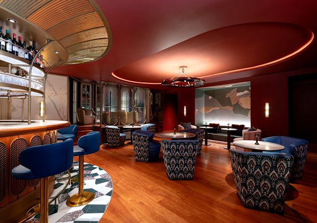 Prostor k sezení v baru GRETA OTO