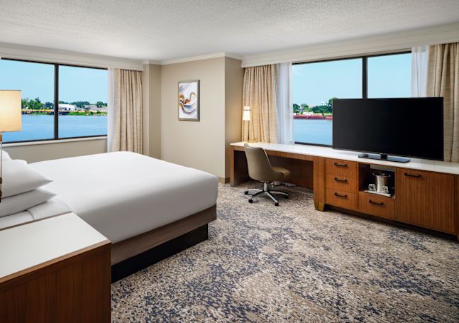 Riverview King Guest Room
