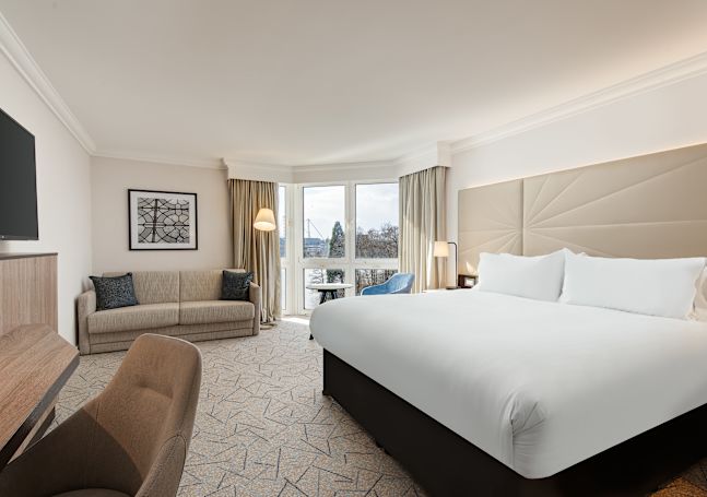 Corner Suite