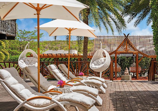 Sillas de estar en el spa