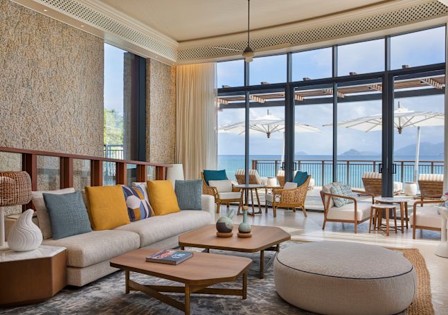 Drawing room seating space