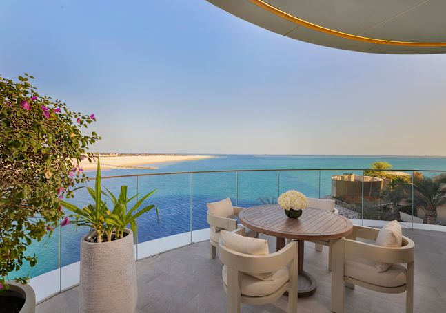 výhled z terasy nad mořem