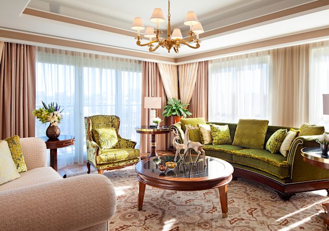 Noble Suite