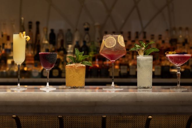 Waldorf Astoria Orlando, Peacock Alley bar, koktail khusus