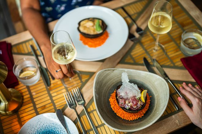 Ăn uống tại Nhà hàng Mahe