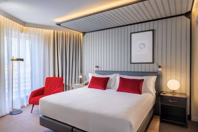 Suite de un dormitorio con cama King