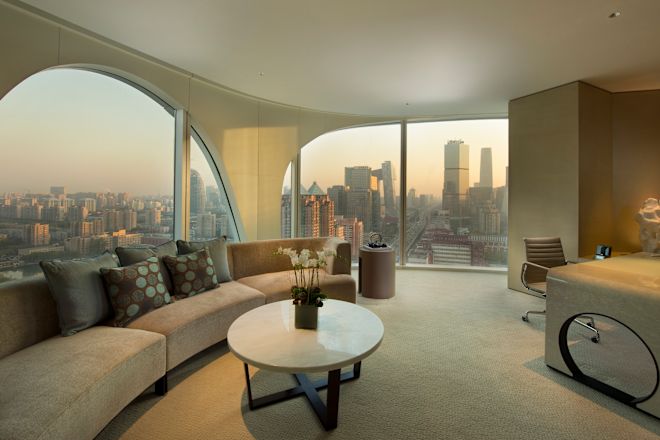 Executive Suite Living Room