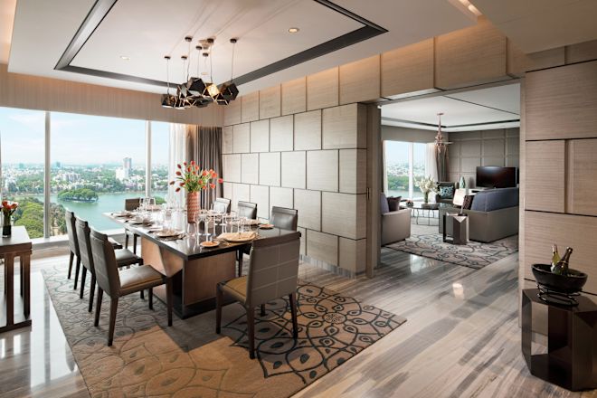 Guest Suite Dining Area with Dining Table and Chairs