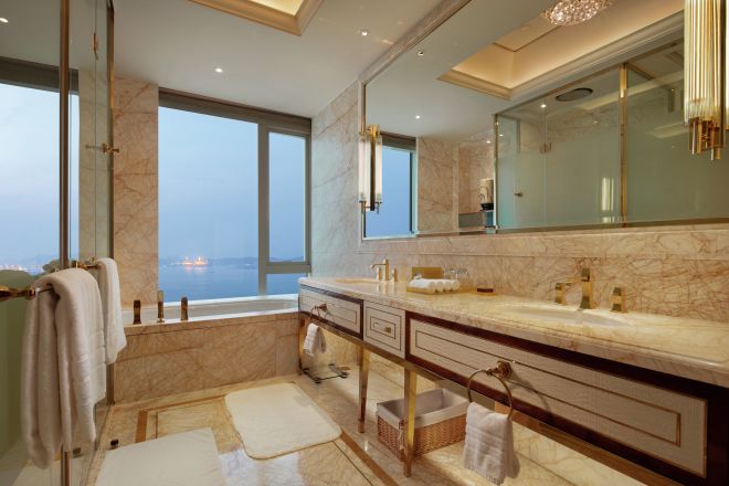 Bathroom with sinks and mirror