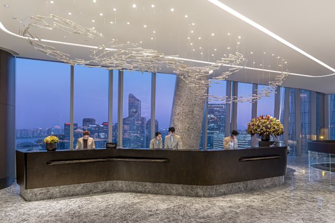 フロントデスク