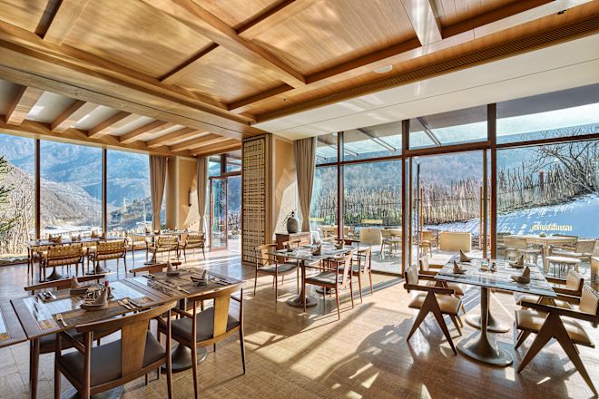 pengaturan tempat duduk restoran