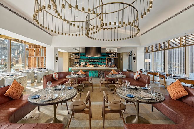 pengaturan tempat duduk restoran