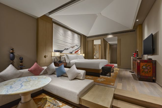 kamar king premium dengan sofa