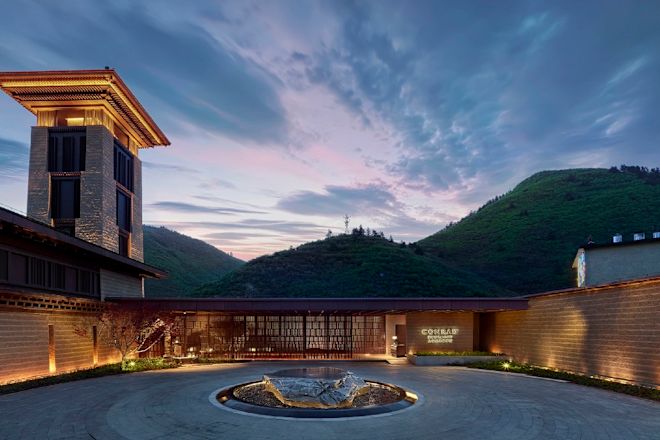 Eksterior Hotel, Pintu Masuk Depan