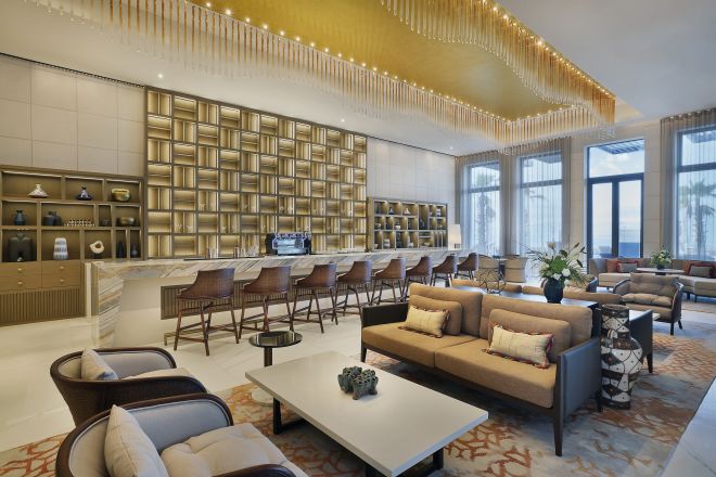 Lobby z wygodnymi miejscami
