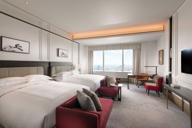 Premium Queen Bedroom 