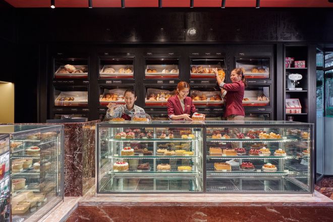Wnętrze Dolcetto Pasticceria i całodzienne mercatino