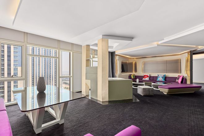 King Suite Living Room