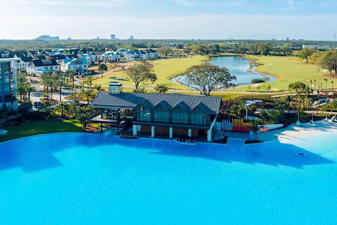 Resort Dış Görünümü ve Yüzme Havuzu 