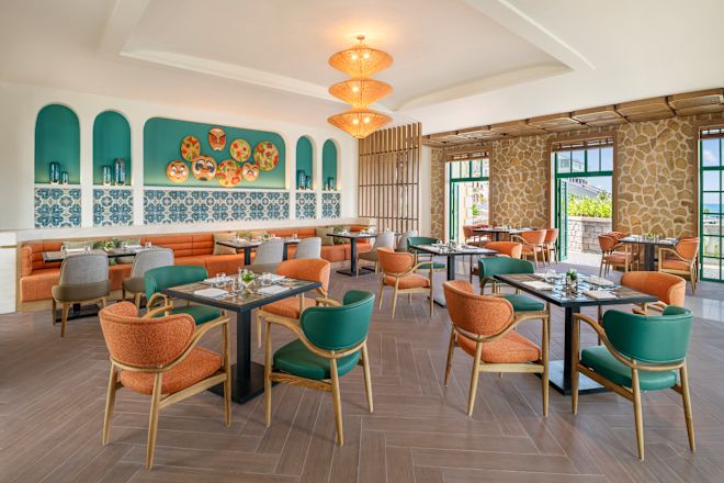 終日営業のレストラン