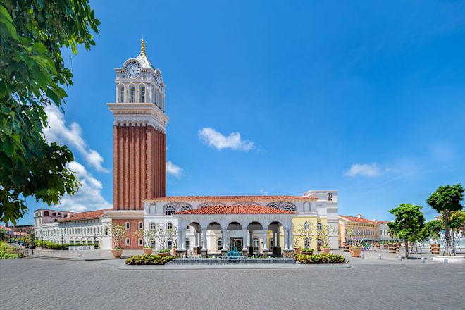 ホテルエントランスの外観