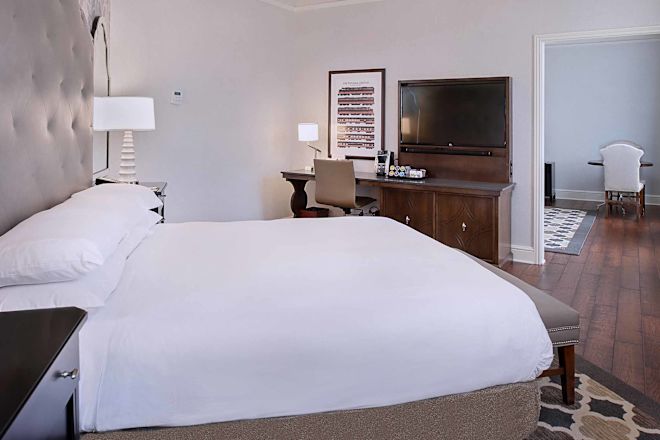 King Grand Hall Luxury Suite