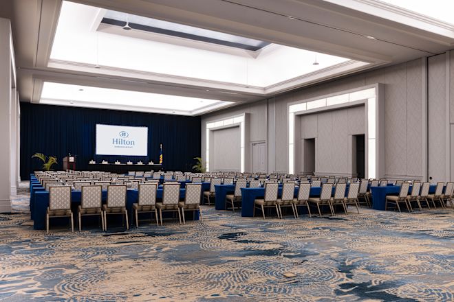 宴会場「ニーダムズ」、クラスルーム形式