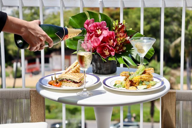 Restaurante Circa en la última planta, mesa de comedor en la terraza