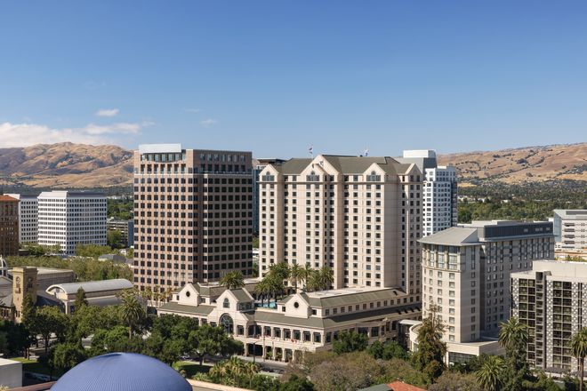 aerial view of hotel exterior