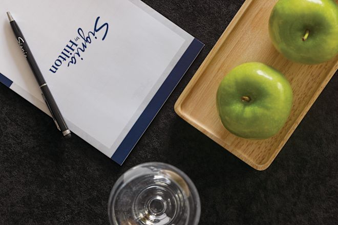 meetings amenities on table