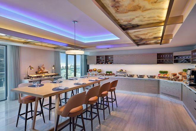 エグゼクティブラウンジのダイニングエリア