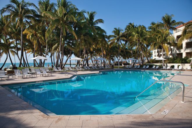 Pool with Deck Seating