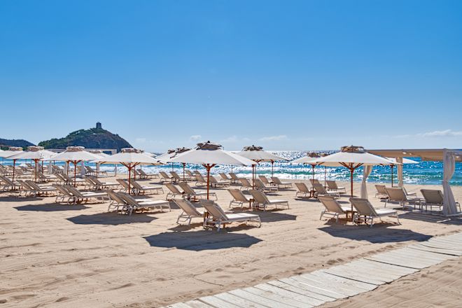Seating Area at Monte Cagoni Beach with Panoramic Views