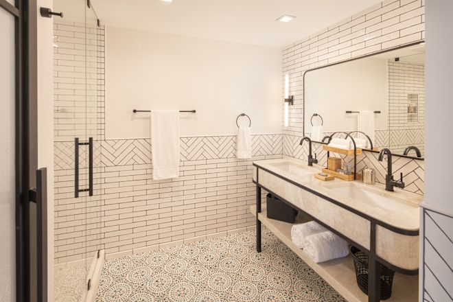 Cottage Suite Bathroom