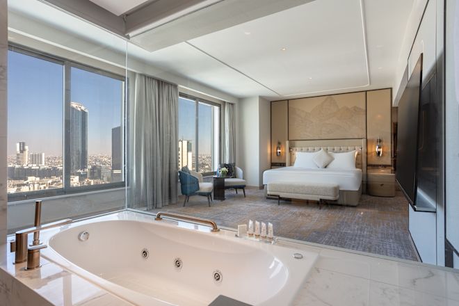 King Club Signia Ambassador Suite with Whirlpool Tub