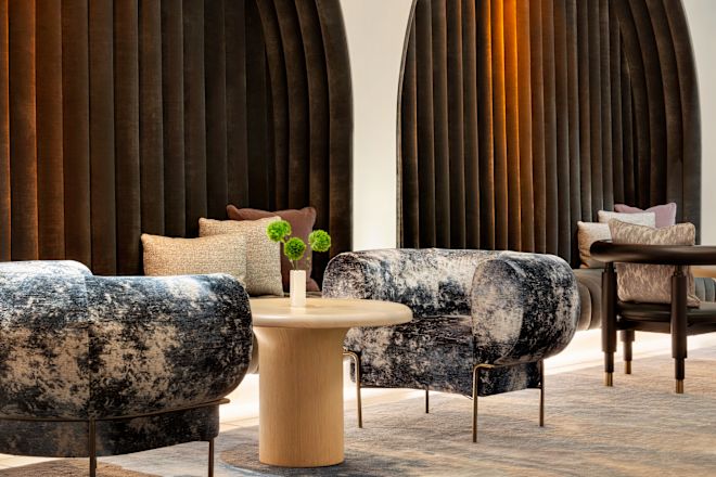 Lobby bar seating chairs