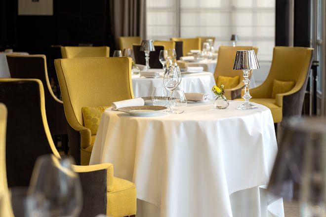Gordon Ramsay au Trianon, sala de mese