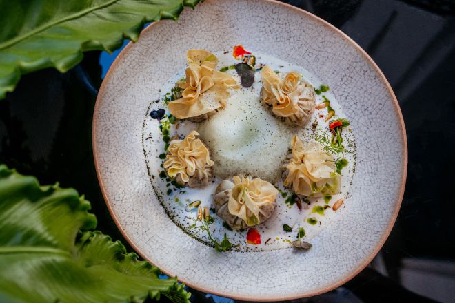 アル・フェイロウズ・テラス、シシ・バラク・アントレ