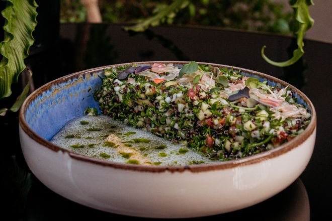 アル・フェイロウズ・テラスのタブールサラダ