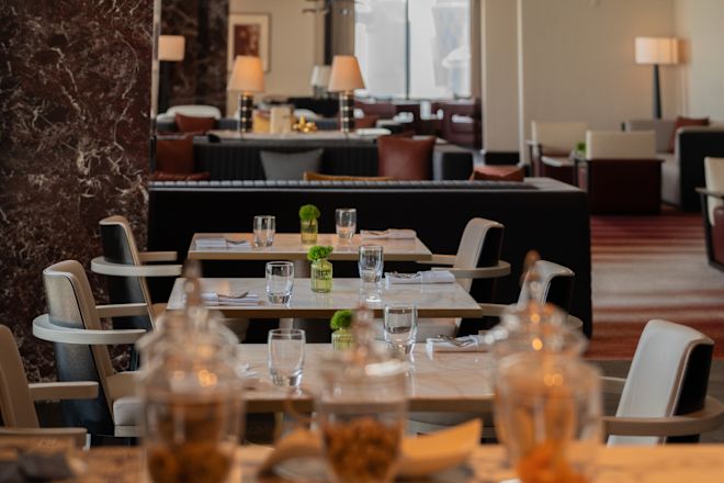 ウェストベイクラブのダイニングルーム
