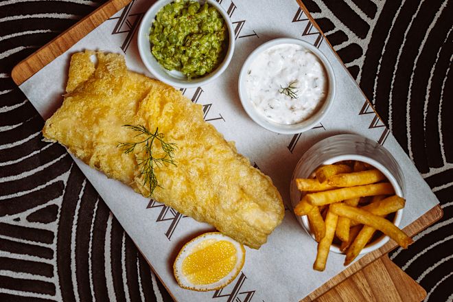「コートランド・バー」のフライドフィッシュ&フライ