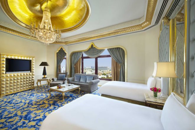 Al Qasr Room