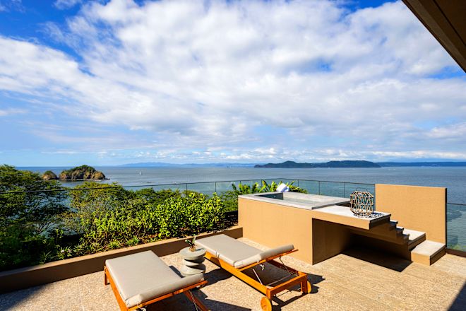 Suite Pool Area