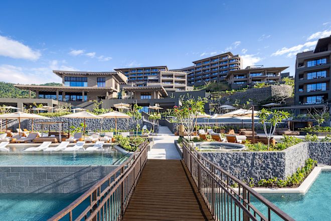 Vida Restaurant Terrace by the Pool Area
